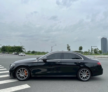 Mercedes E300 sản xuất  2021