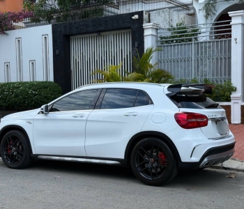 Mercedes GLA45 sản xuất 2015